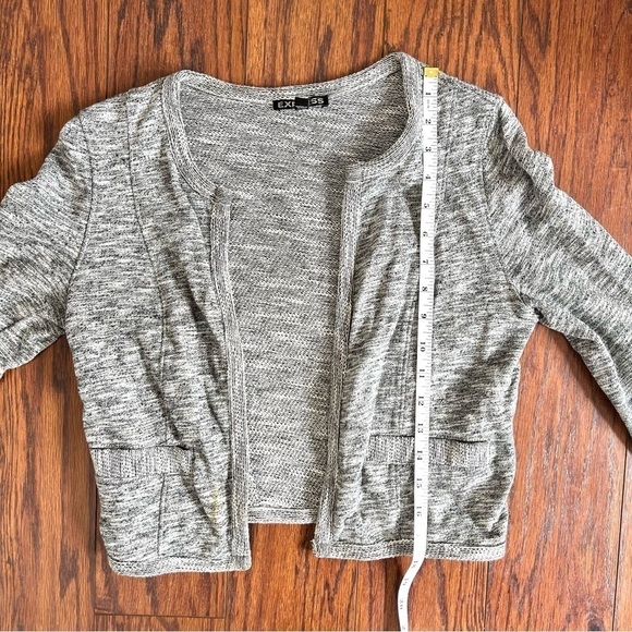 Express Gray Knit Beaded Cropped Cardigan 3/4 Sleeve Blazer Size Extra Small - Picture 11 of 12